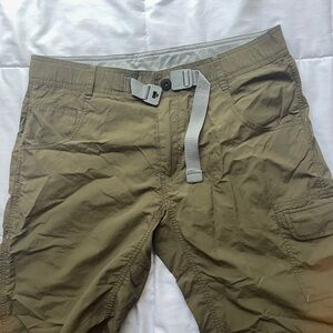 Men's Olive Cargo Shorts